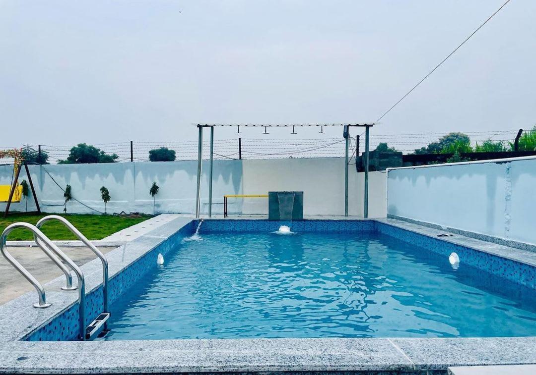 Aqua Lagoon Villa By Secret Turtle Pvt Pool Private Lawn Secundurabad Extérieur photo